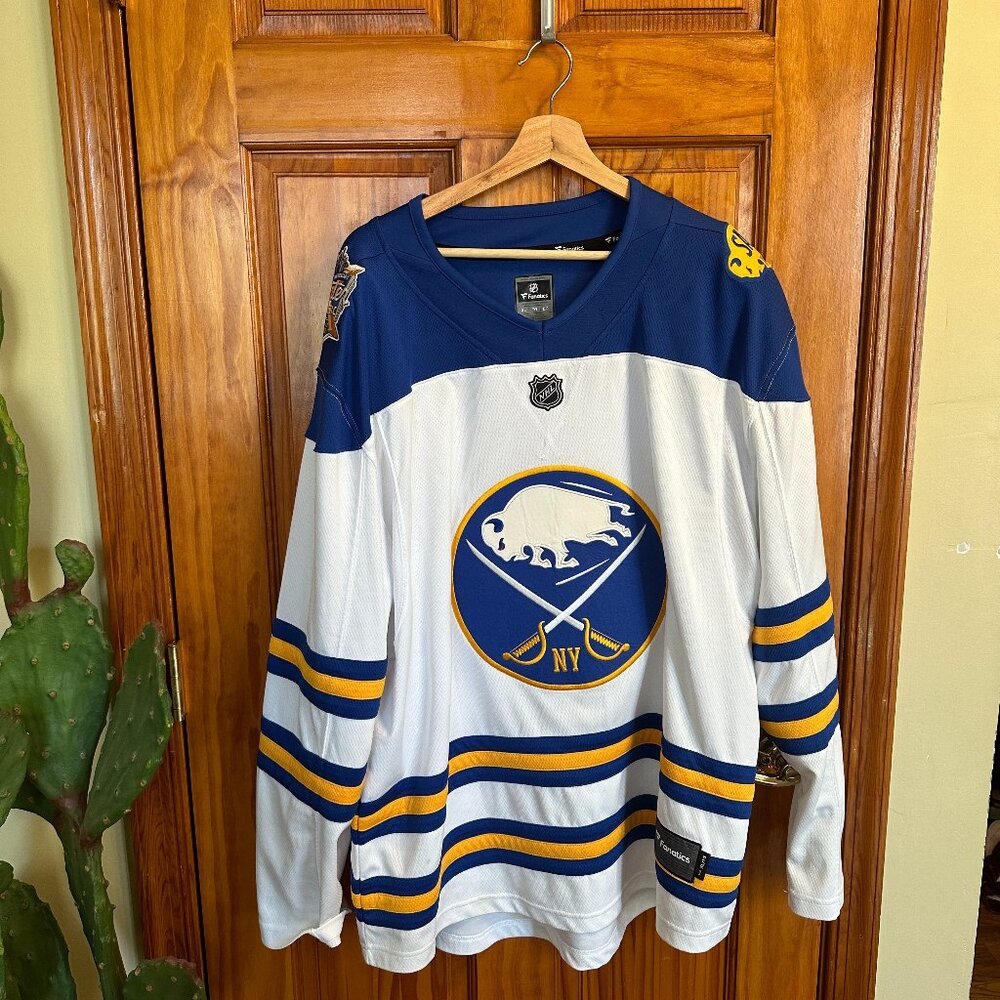 Buffalo Sabres XL Winter Classic Jersey (2018)